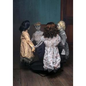 Fun Costumes 3FT Animated Ring Around The Rosie Decoration, Haunted House Scary Decor Moving Circle Indoor Outdoor Display